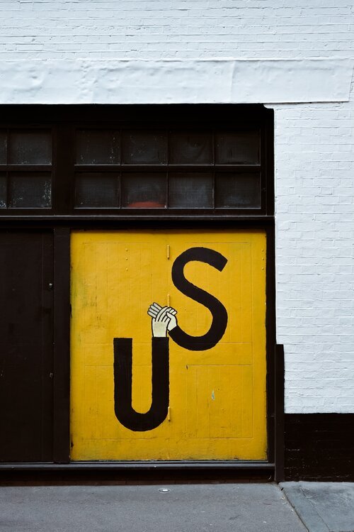 cocreact_grow_together_yellow_door